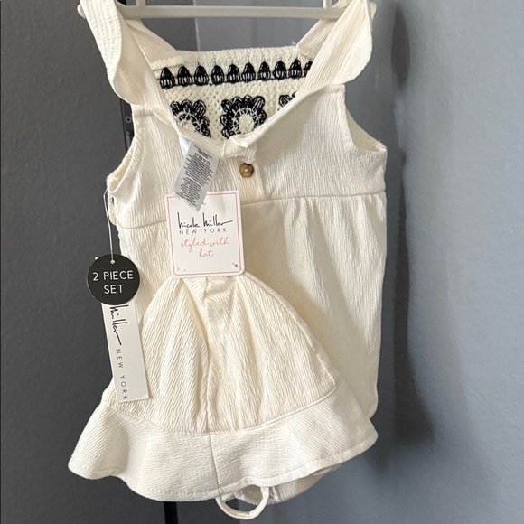 Nicole Miller Cream and Black Baby Romper - Picture 2 of 5